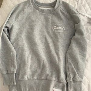 Women’s Size: xs grey Diamond crew neck